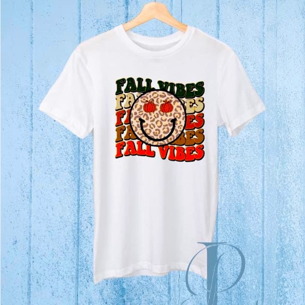 🧡🧡Custom made tshirts and crewneck sweatshirts🧡🧡click for more pics